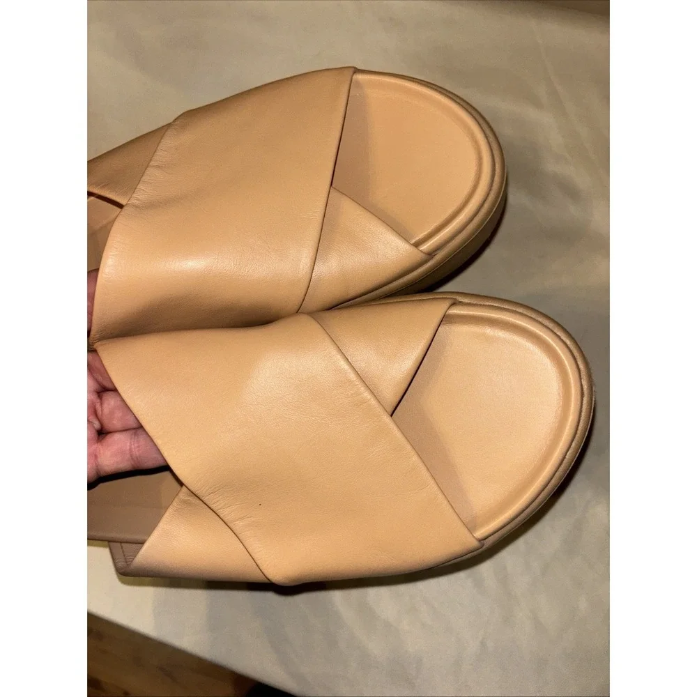 BEEK $290 Sz 10 Hen Leather Flatform Slides Crossover Sandals Beach Tan Luxury